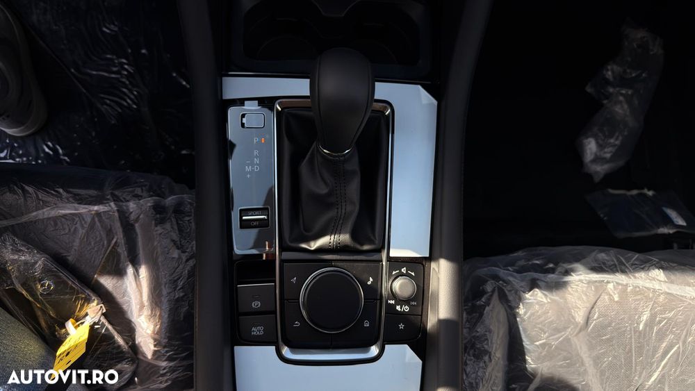 Mazda 3 e-Skyactiv X186 AT MHEV Center-Line - 20