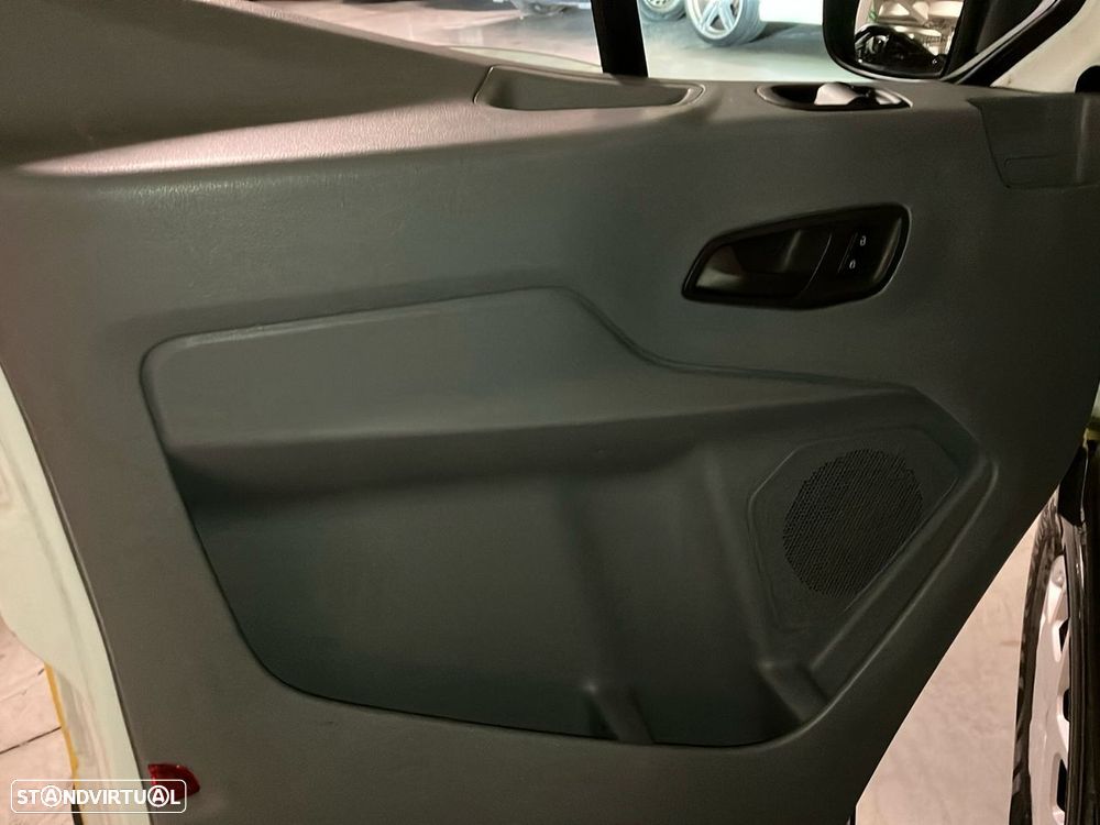 Ford Transit - 18