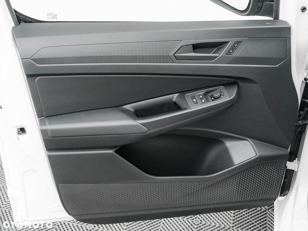 Volkswagen Caddy - 11