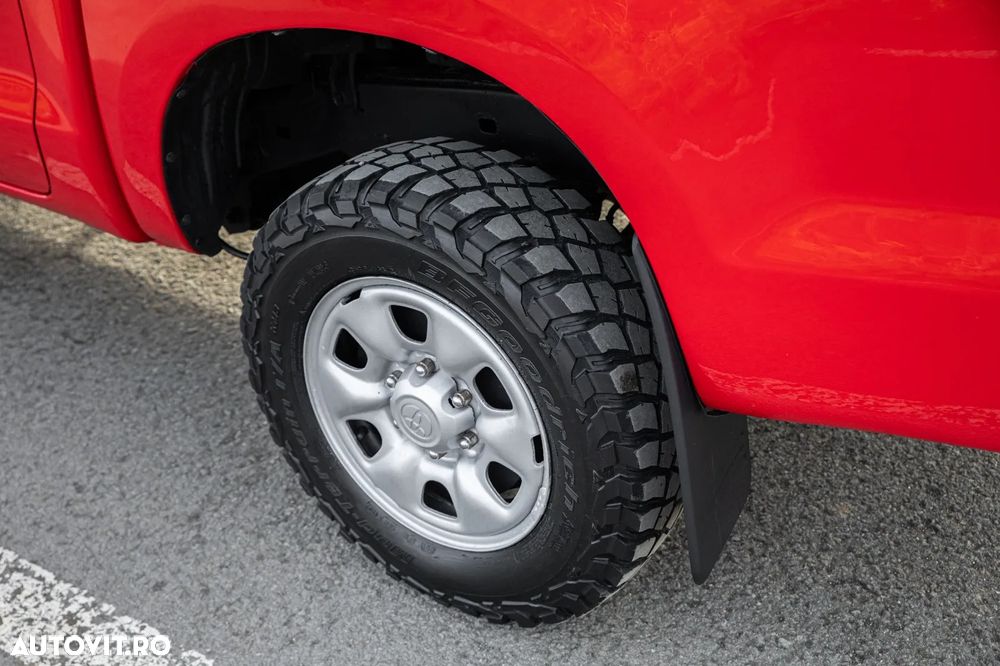 Toyota Hilux 4x4 Double Cab - 9