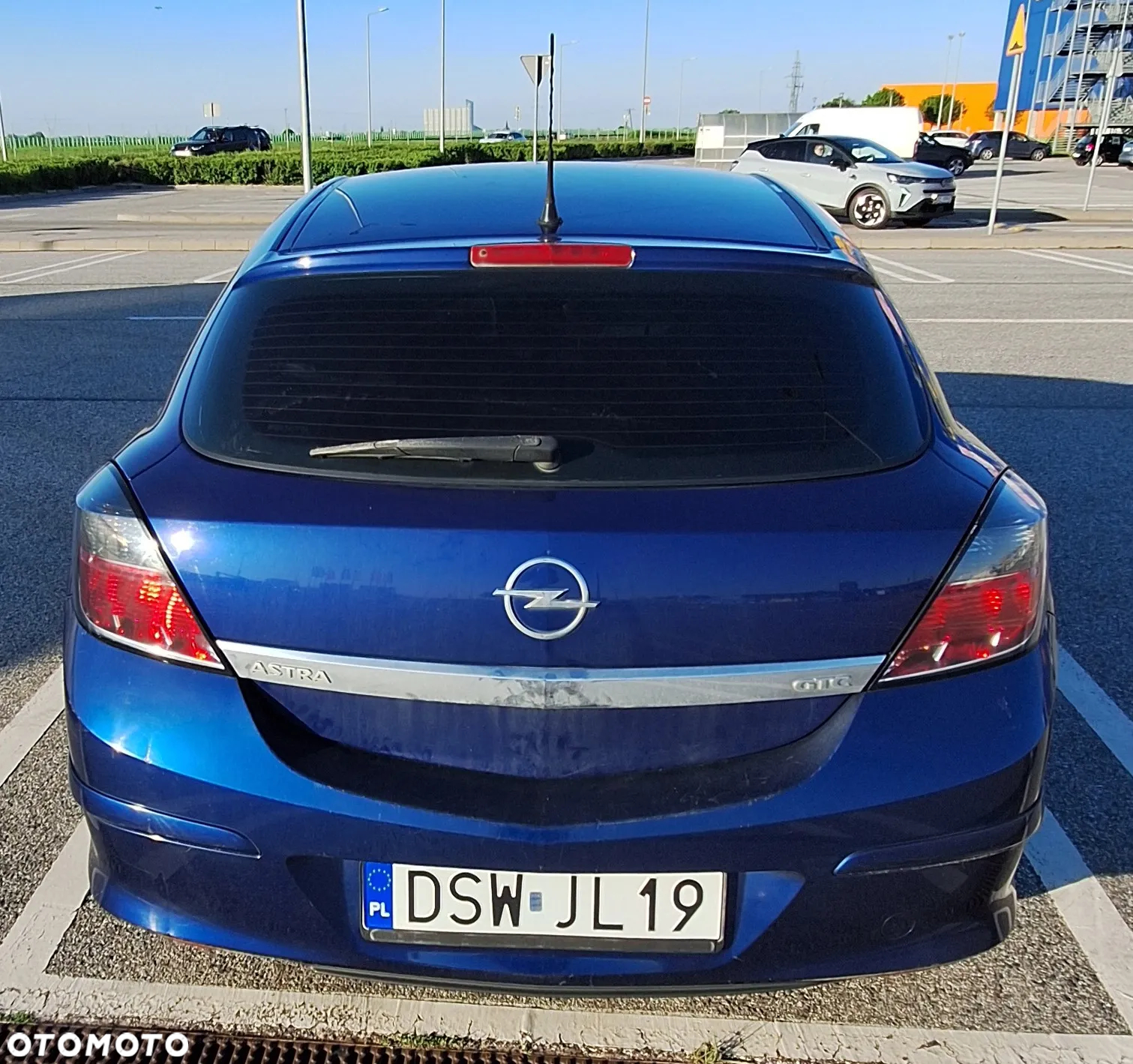 Opel Astra GTC 1.4 - 10