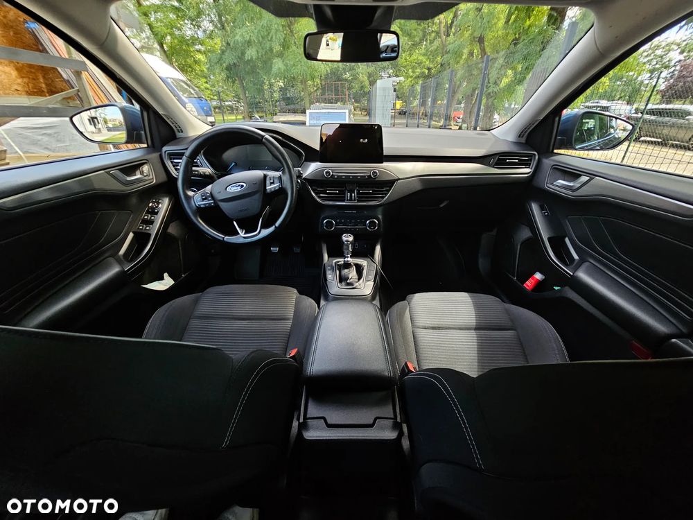 Ford Focus 1.0 EcoBoost Titanium - 8