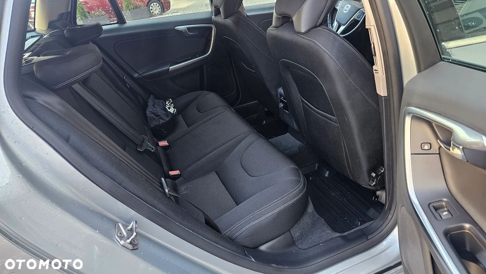 Volvo V60 T5 Kinetic - 20