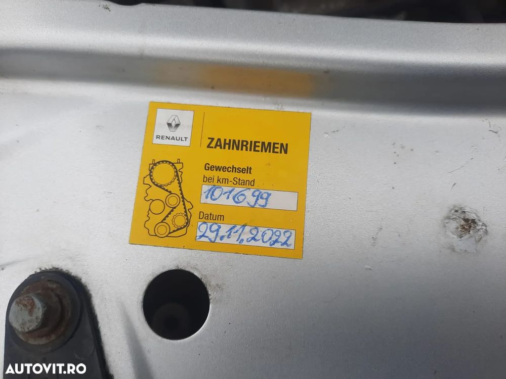 Dacia Duster 1.6 16V 105 4x2 Celebration - 8