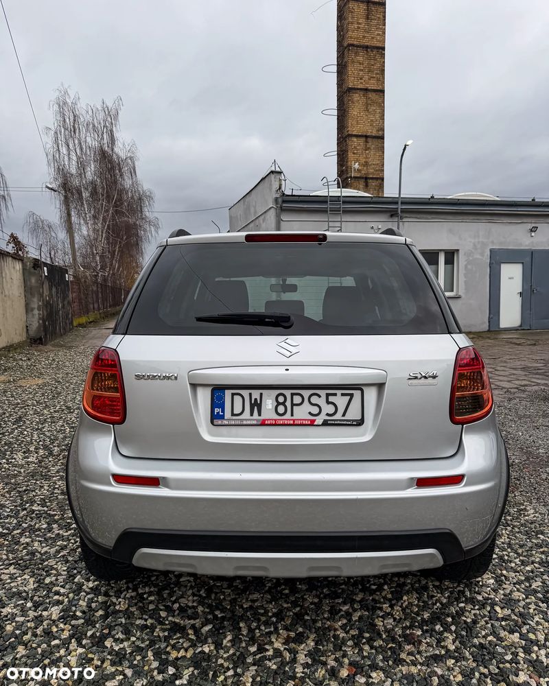 Suzuki SX4 - 5