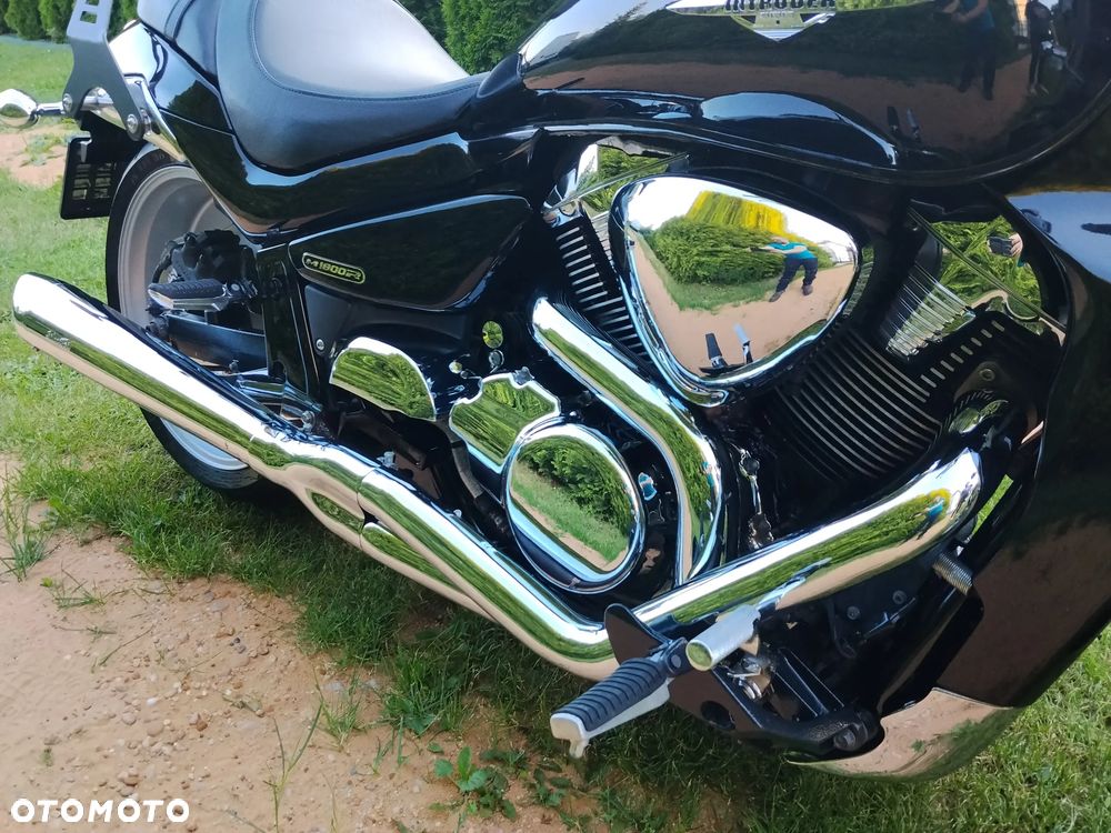 Suzuki Intruder - 24