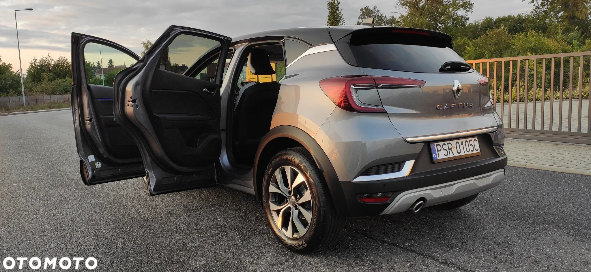Renault Captur 1.0 TCe Intens - 10