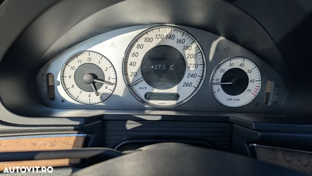 Mercedes-Benz E - 15