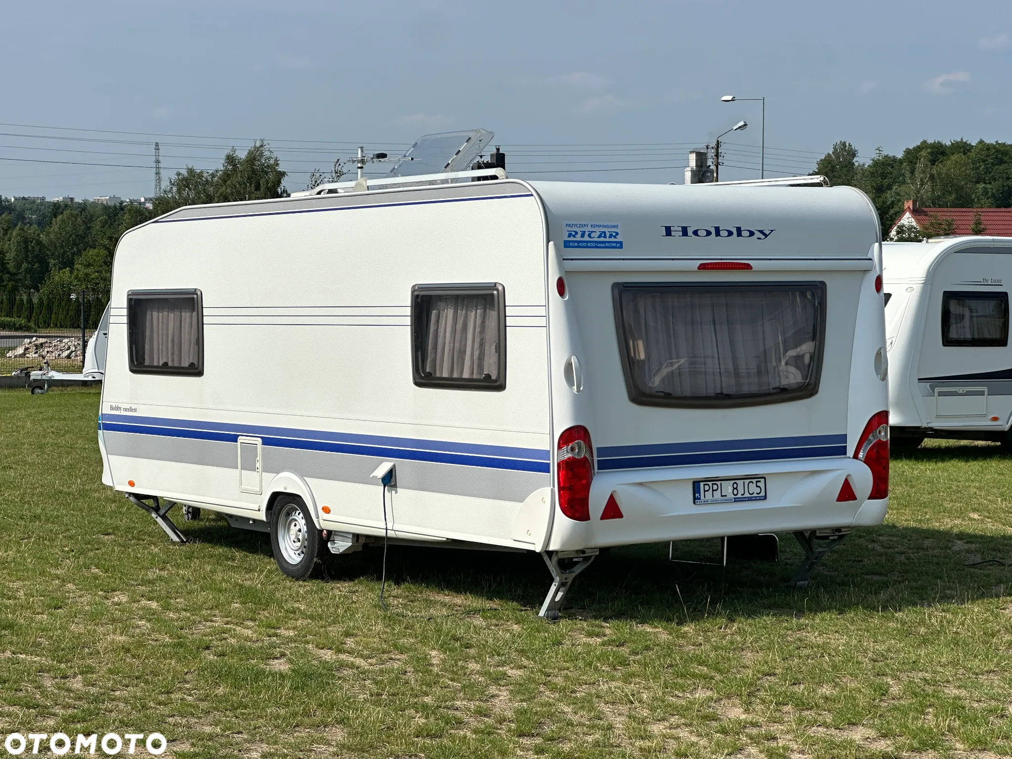 Hobby 560 UL EXCELLENT z przedsionkiem Isabella i napędem. - 7