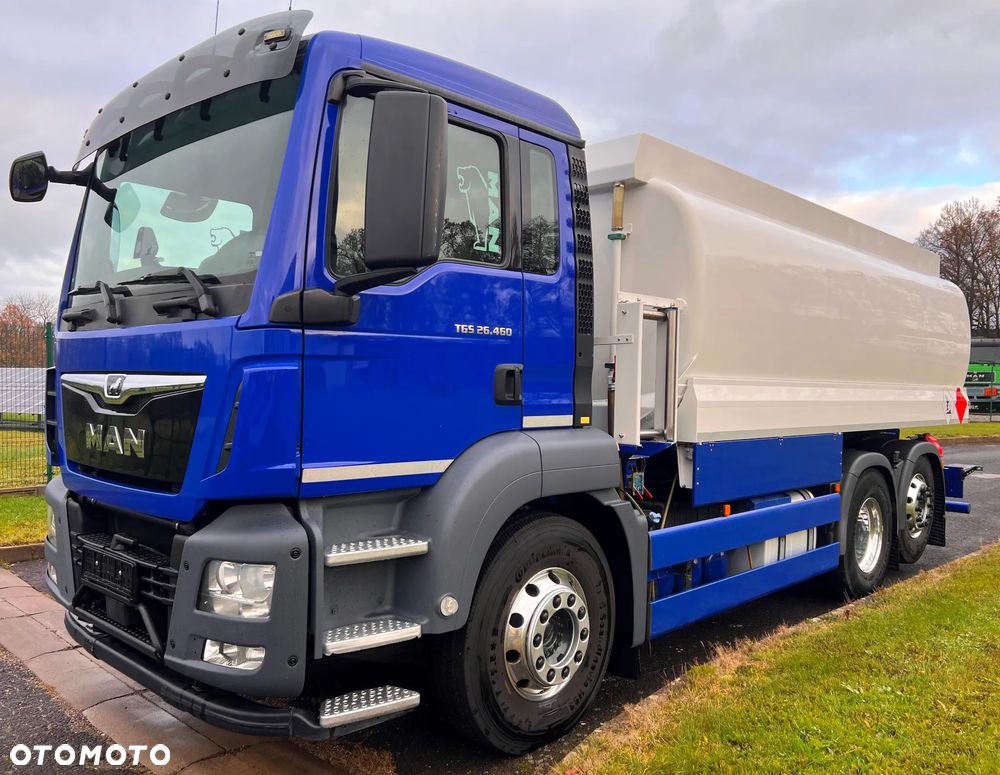 MAN TGS 26.460 Autocysterna - 1