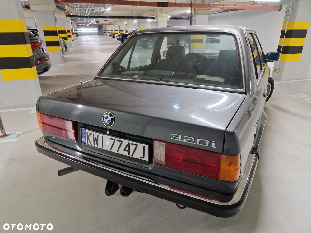 BMW Seria 3 - 8