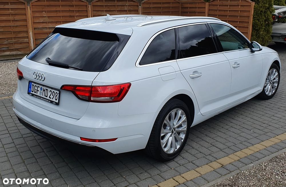 Audi A4 Avant 2.0 TDI S tronic - 9
