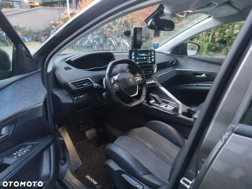 Peugeot 5008 1.2 PureTech Allure Pack S&S EAT8 - 27