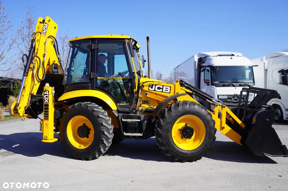 JCB 4CX PRO / Joysticki / r. 2023 / 4 sztuki - 9