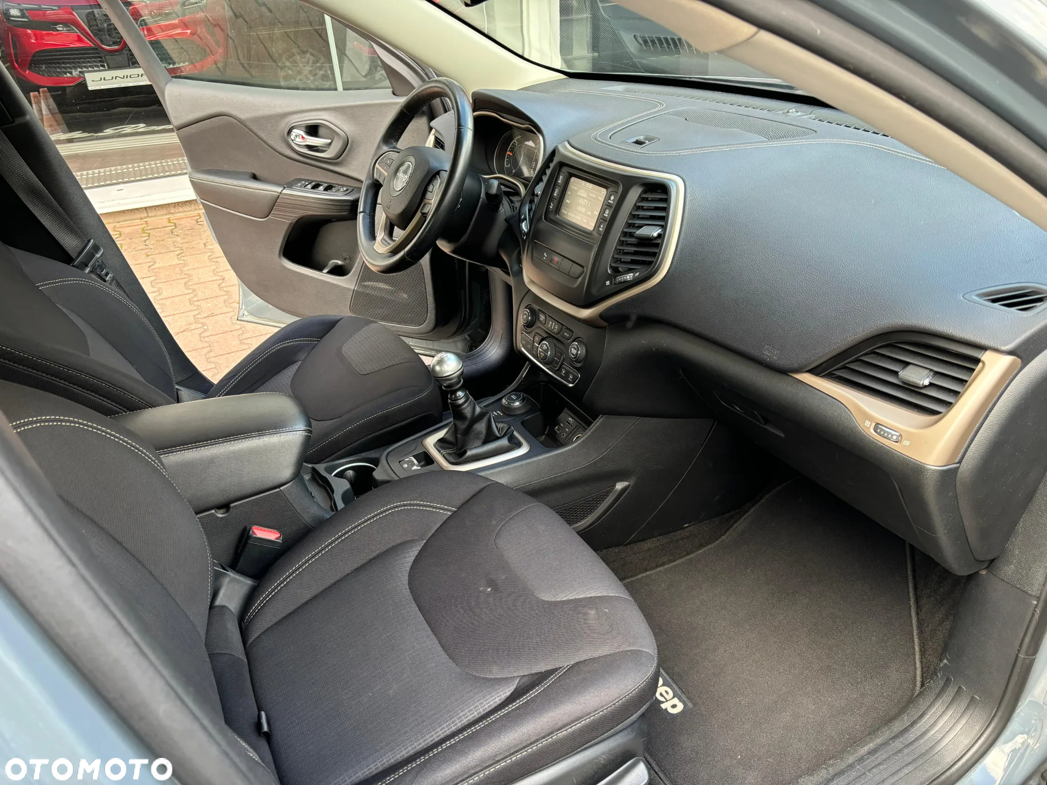 Jeep Cherokee 2.0 MJD Active Drive I Longitude - 19