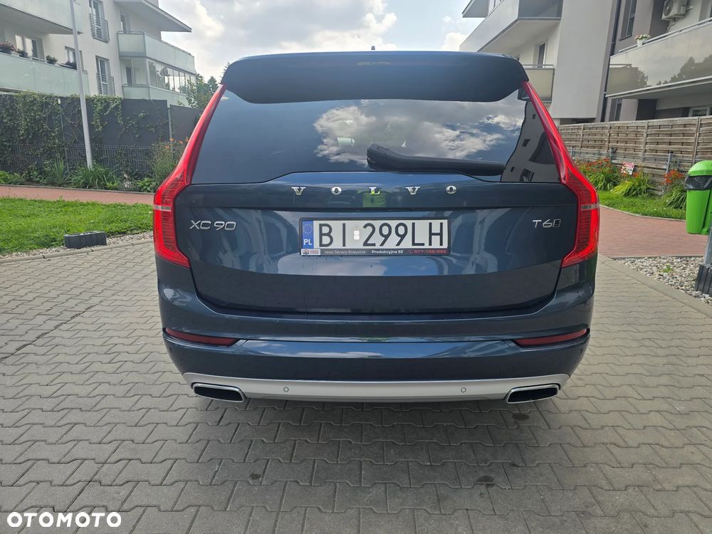 Volvo XC 90 - 4