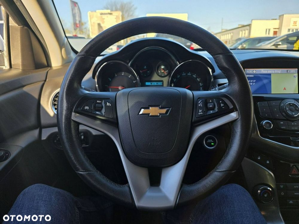 Chevrolet Cruze 1.4T LTZ+ - 8