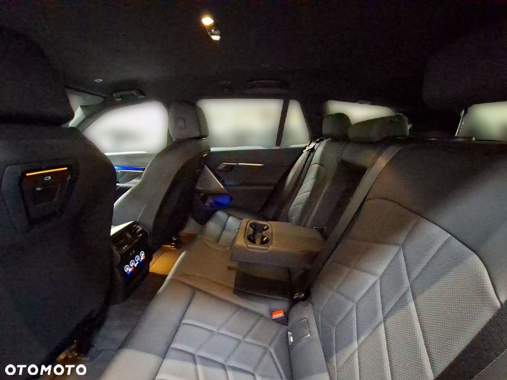 BMW Seria 5 - 21
