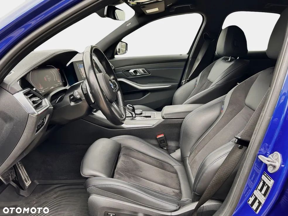 BMW Seria 3 330d MHEV M Sport sport - 16