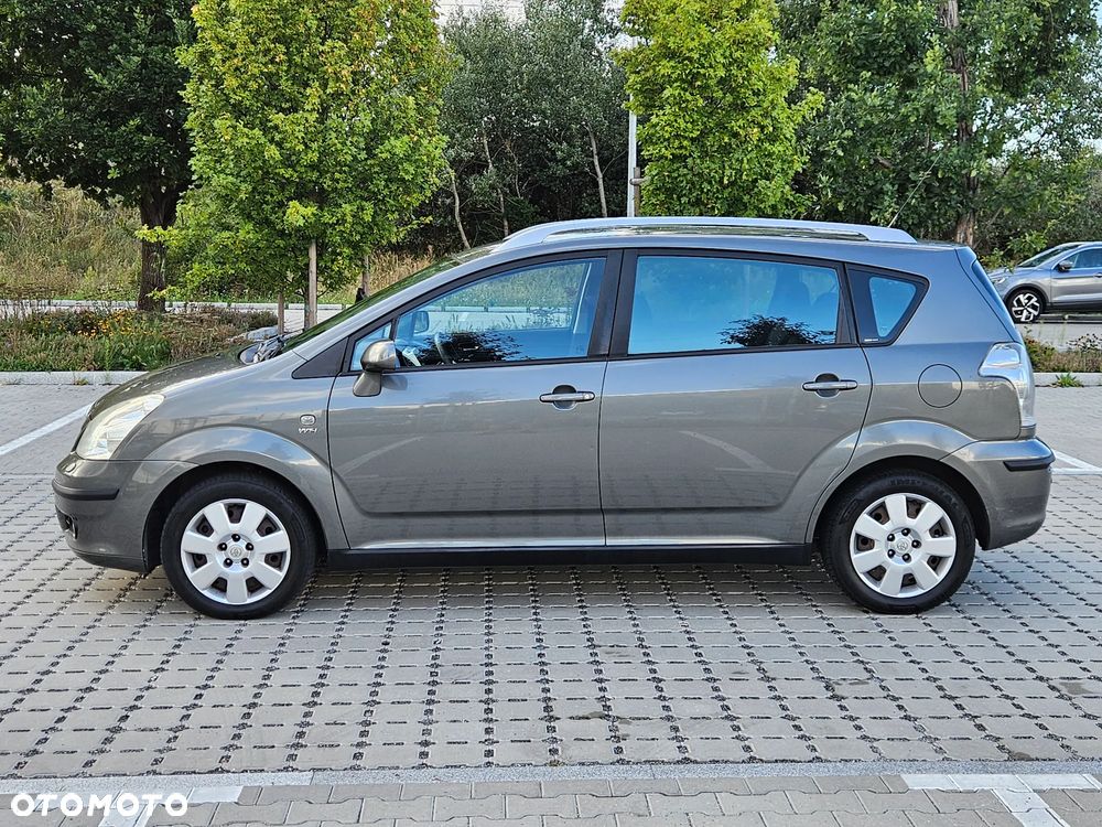 Toyota Corolla Verso 1.8 Multi-Mode Luna - 1