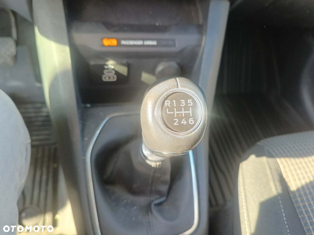 Ford Tourneo Courier 1.0 EcoBoost Trend - 24