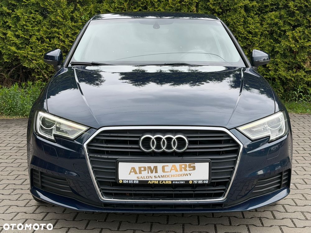 Audi A3 Sportback 1.0 TFSI design - 8
