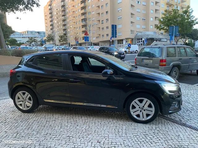 Renault Clio 1.0 TCe Exclusive - 1