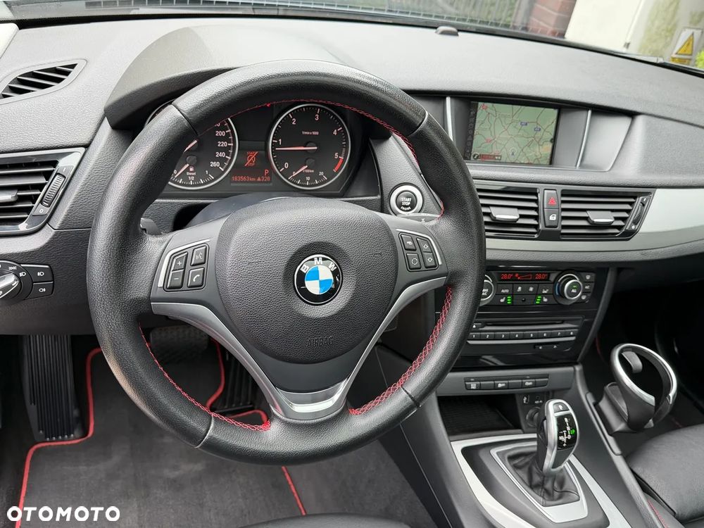 2013 BMW X1 sDrive18d xLine, photograph 6
