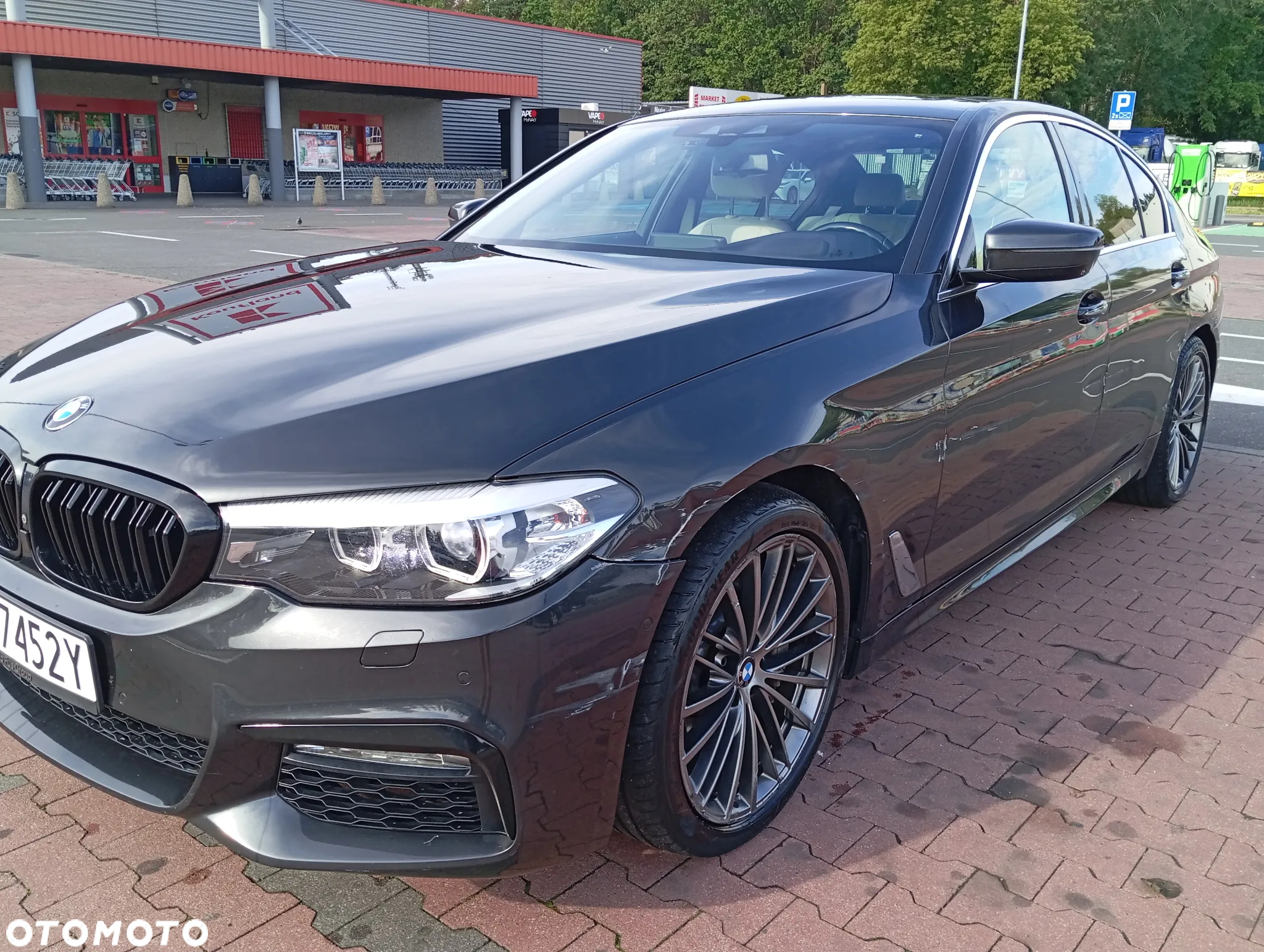 BMW Seria 5 530i GPF Luxury Line sport - 13