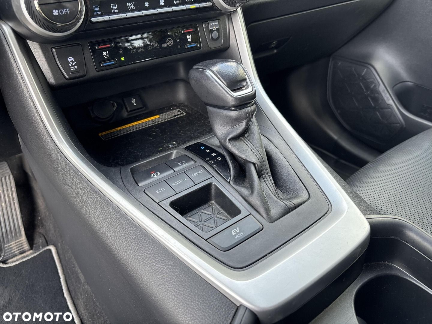 Toyota RAV4 2.5 Hybrid Executive 4x2 - 12