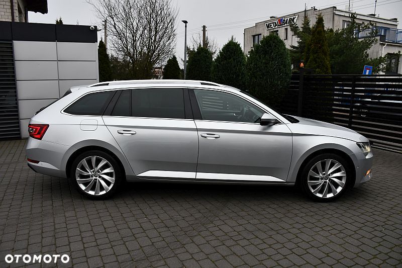 Skoda Superb 1.6 TDI DSG Style - 30