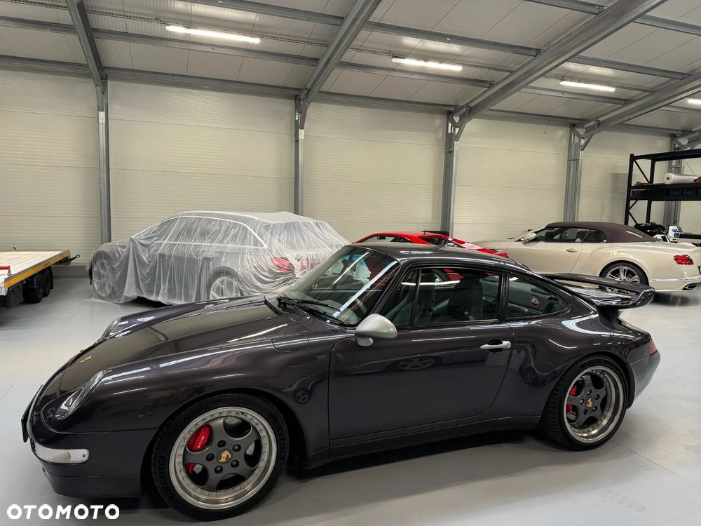 Porsche 911 Carrera - 5