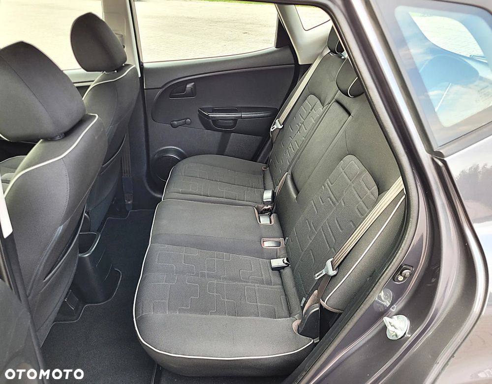 Kia Venga - 20