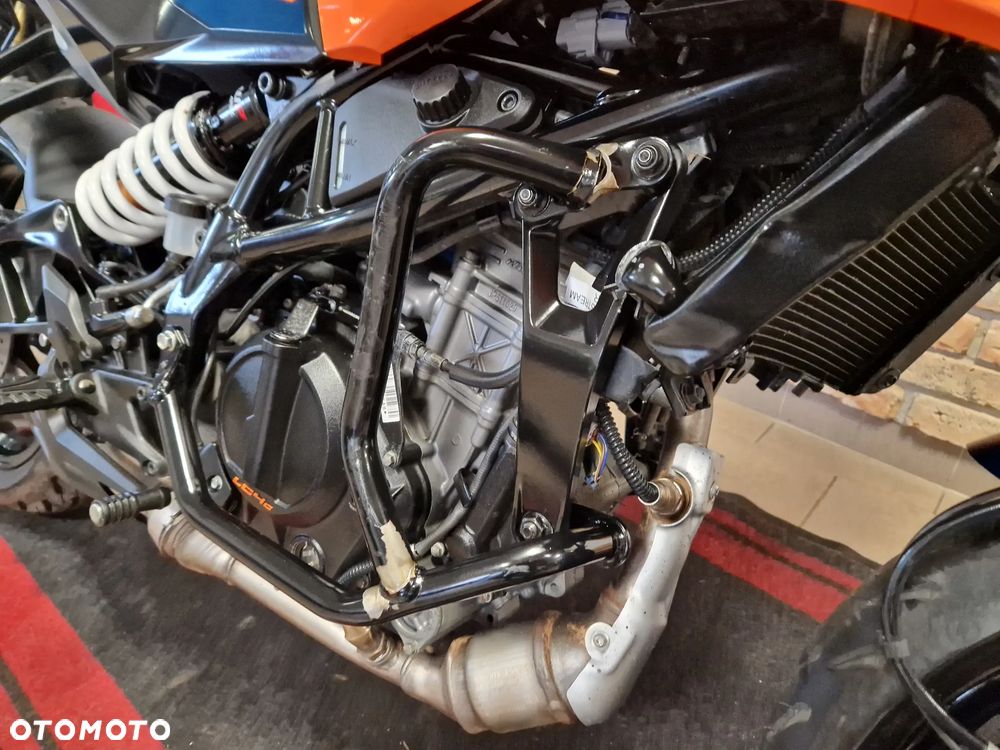 KTM Duke 125 - 38