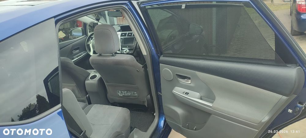 Toyota Prius+ (Hybrid) - 14