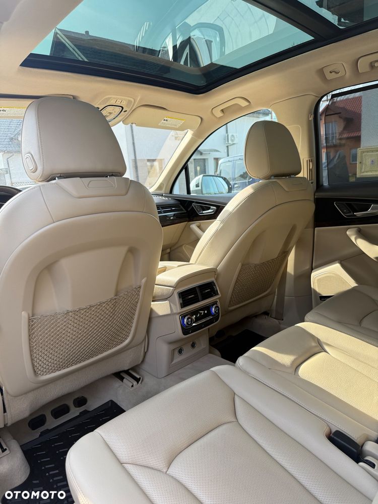 Audi Q7 55 TFSI quattro tiptronic - 10