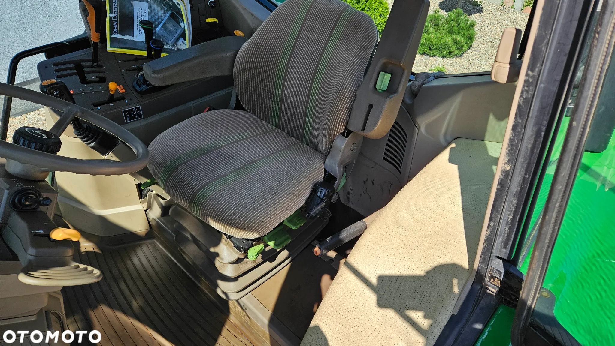 John Deere 6120 - 33