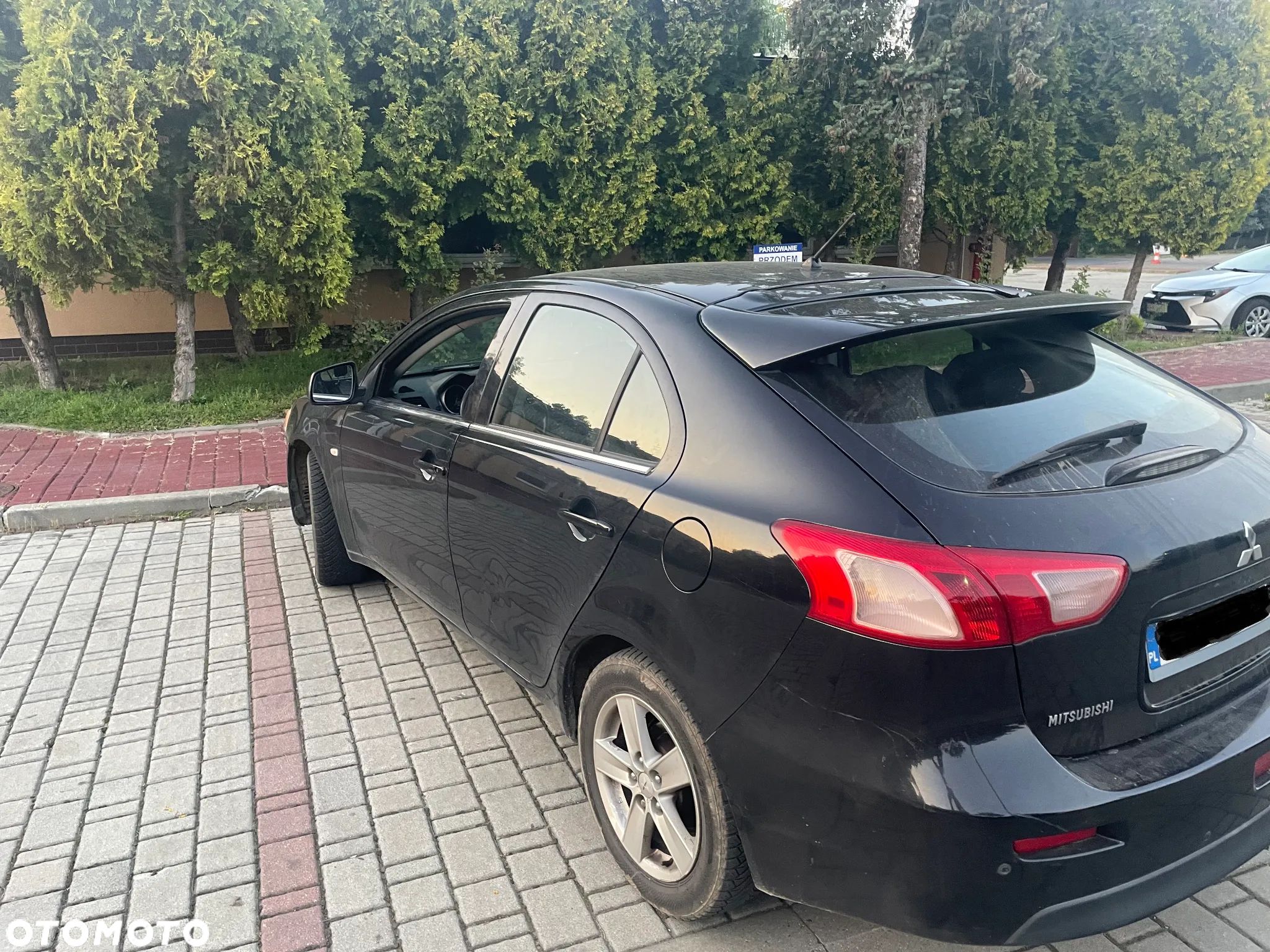Mitsubishi Lancer - 1