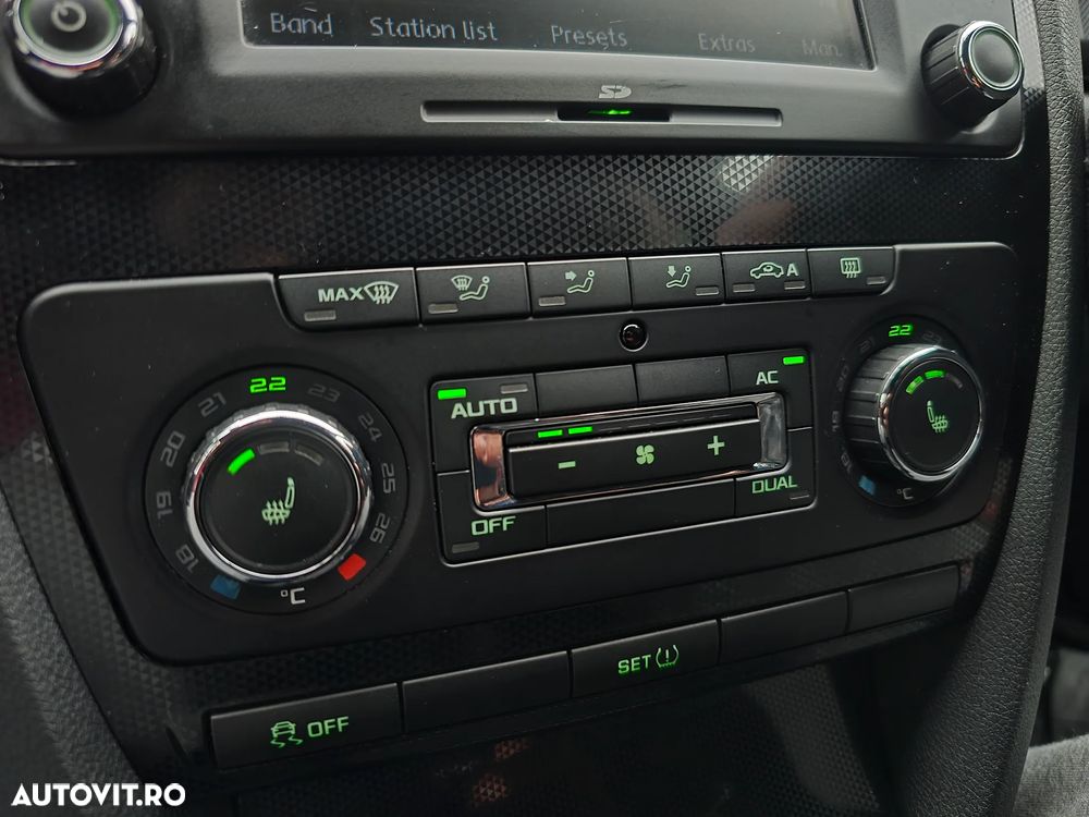 Skoda Octavia 2.0 TDI RS - 29