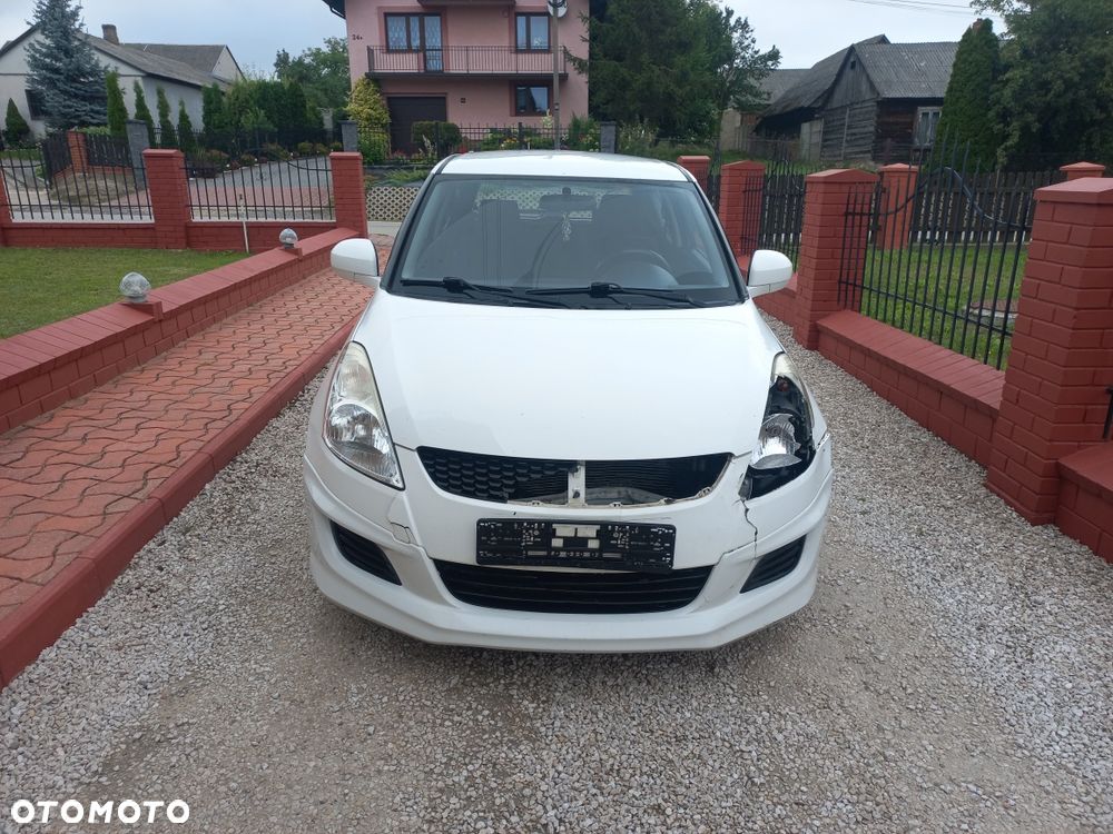 Suzuki Swift - 2