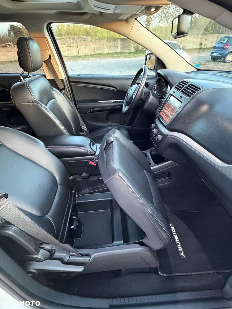 Dodge Journey - 16