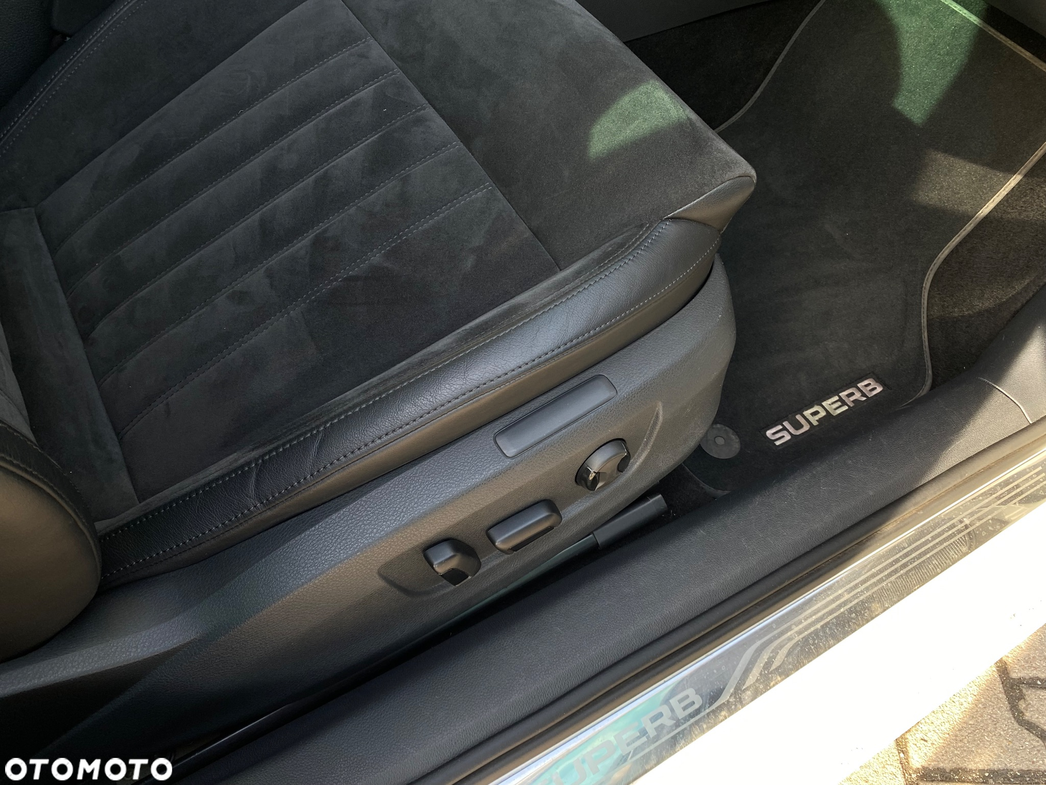Skoda Superb Combi 2.0 TSI 4x4 DSG Style - 15
