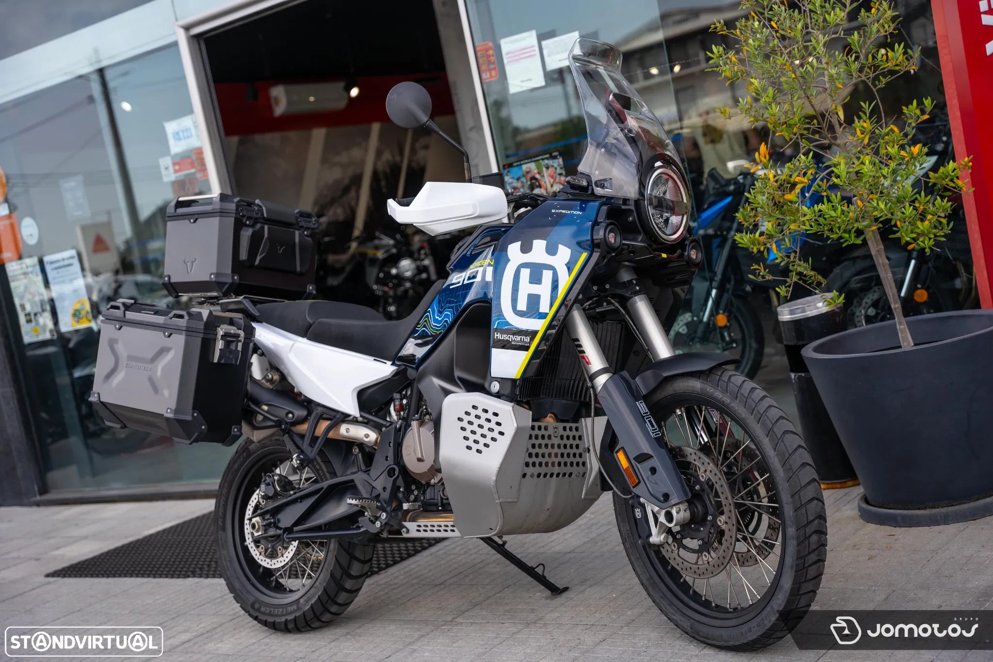 Husqvarna Norden 901 EXPEDITION - 1