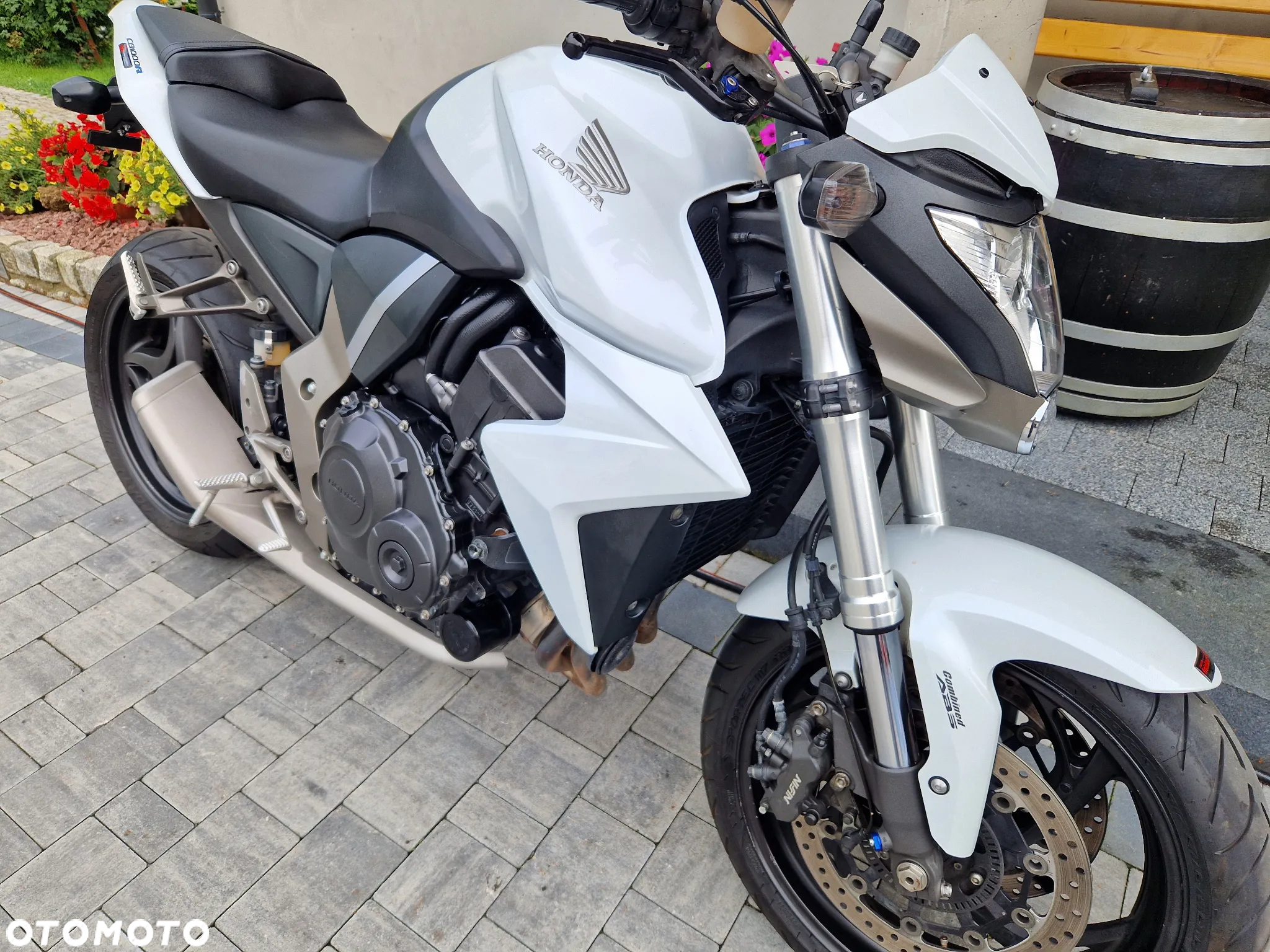 Honda CB - 4