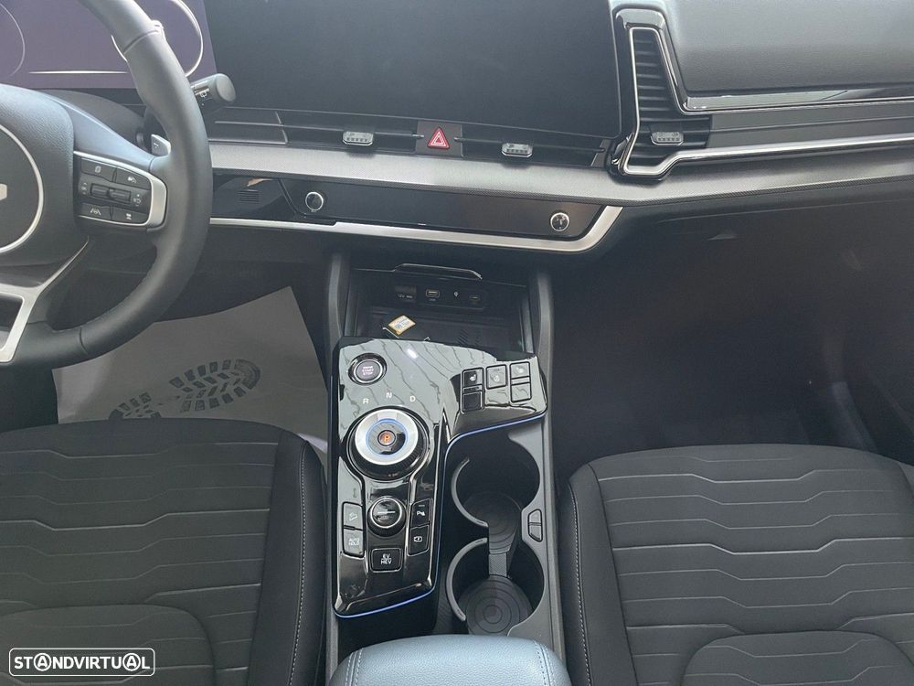 Kia Sportage 1.6 T-GDi PHEV Tech - 11
