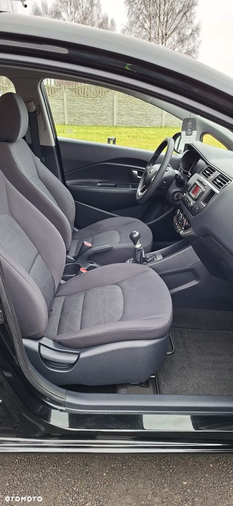 Kia Rio - 29