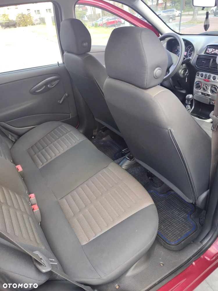 Fiat Punto - 10