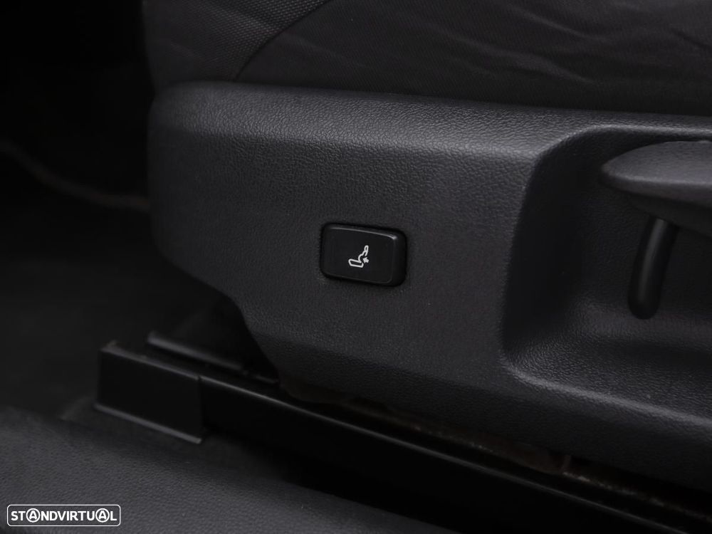 Toyota Corolla 1.8 Hybrid Active - 13