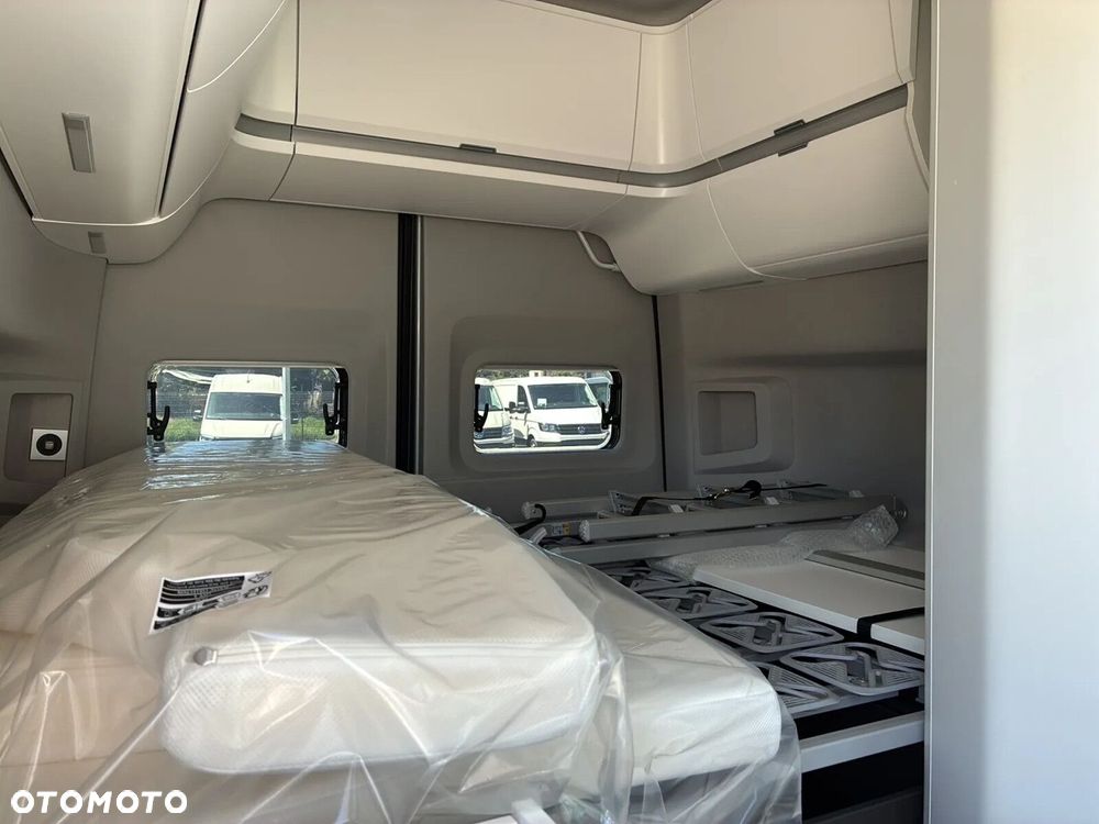 Volkswagen California - 18