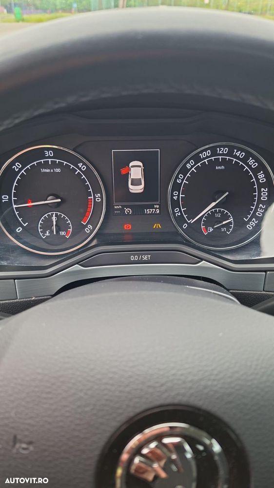 Skoda Superb 2.0 TDI Ambition - 5
